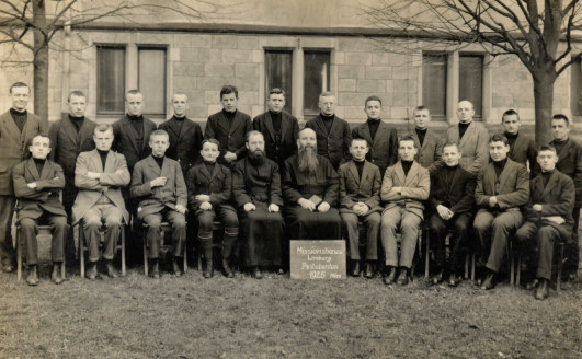 Br Stracke and the Limburg Postulants in 1926
