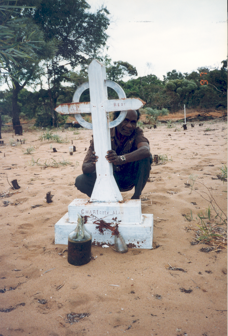 gravesite at Old Mapoon